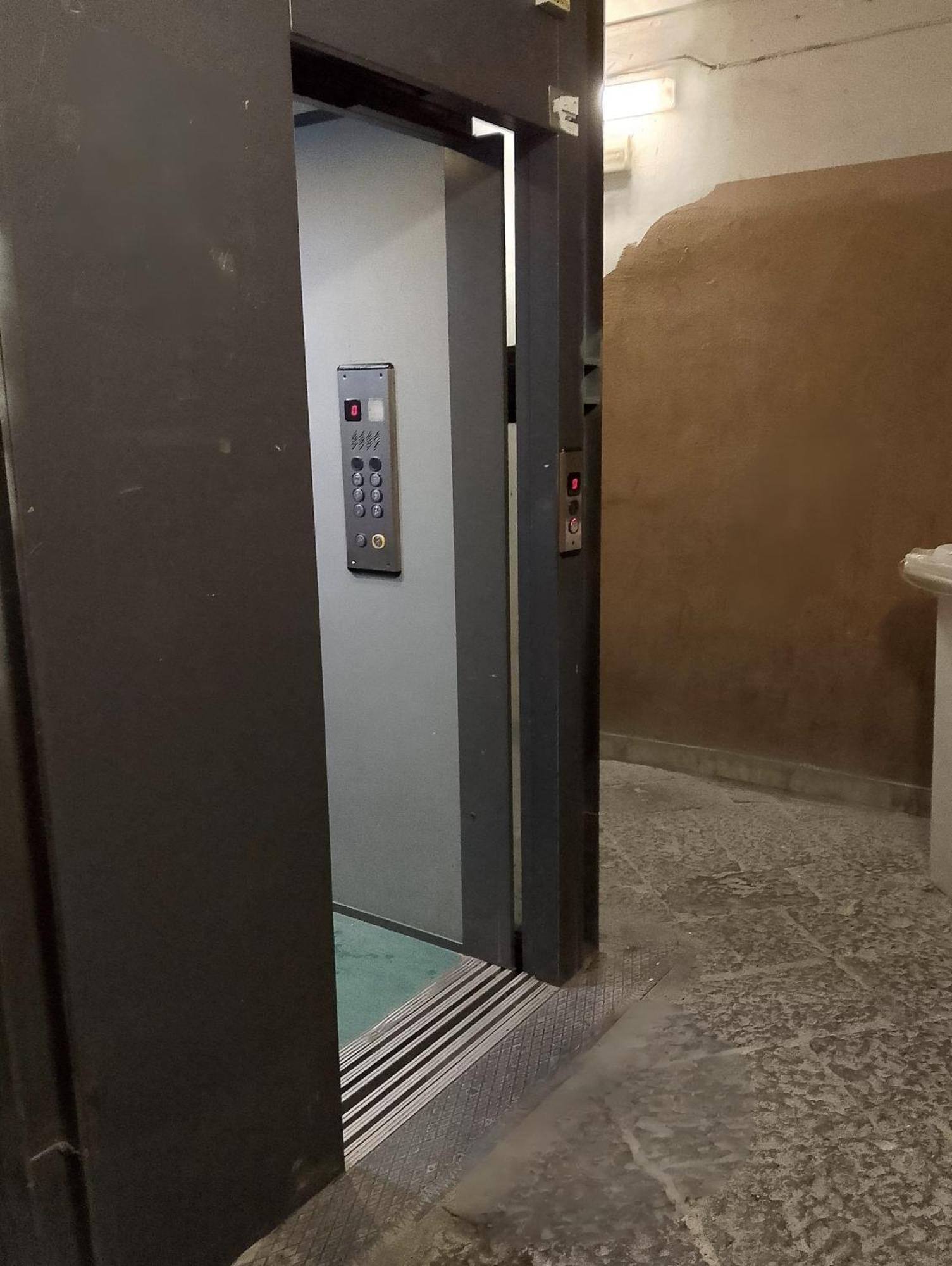 Mary House Napoli Centro Apartment Exterior foto